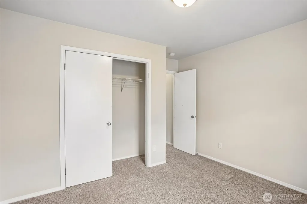 11522 7th Avenue Ct E Tacoma WA 98445