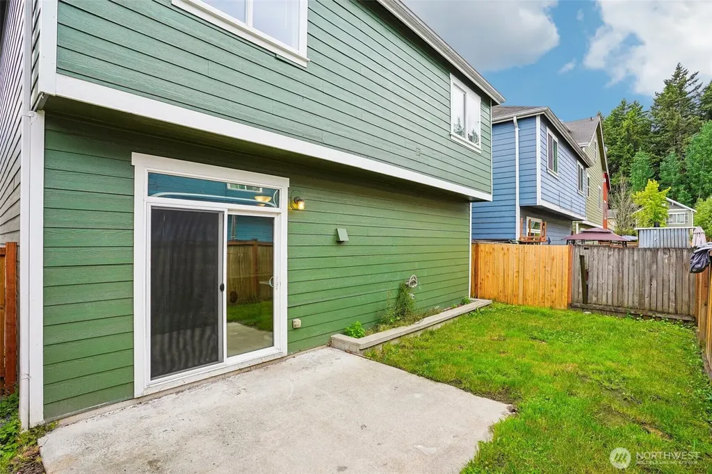 11522 7th Avenue Ct E Tacoma WA 98445