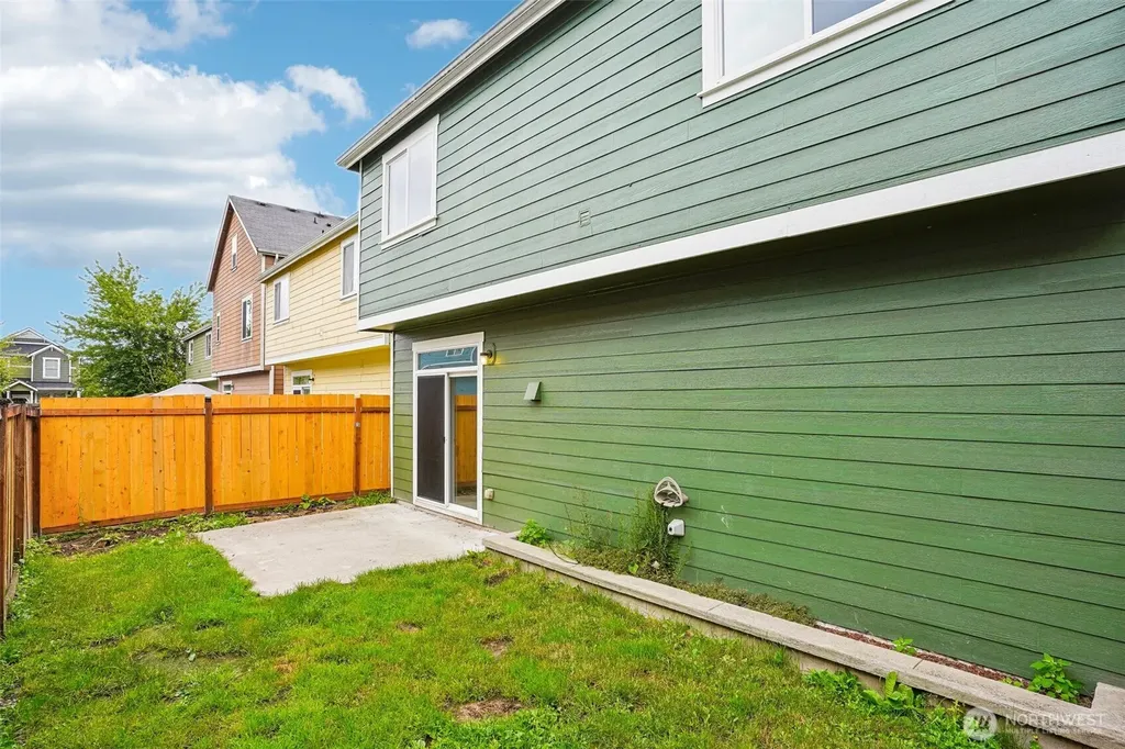 11522 7th Avenue Ct E Tacoma WA 98445