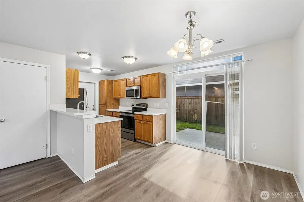 11522 7th Avenue Ct E Tacoma WA 98445