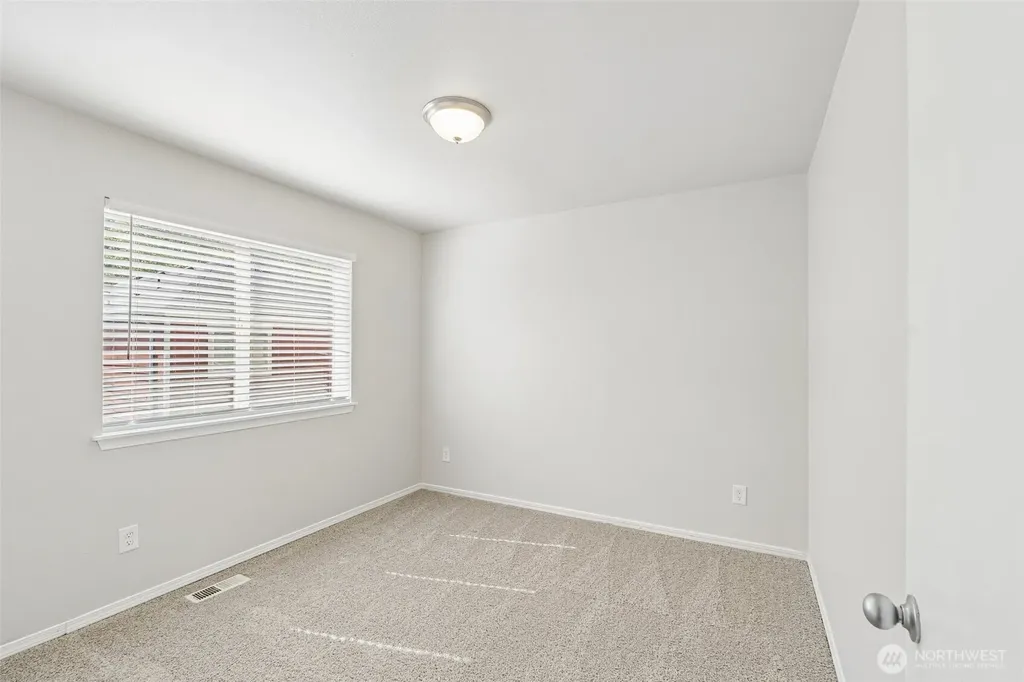 11522 7th Avenue Ct E Tacoma WA 98445
