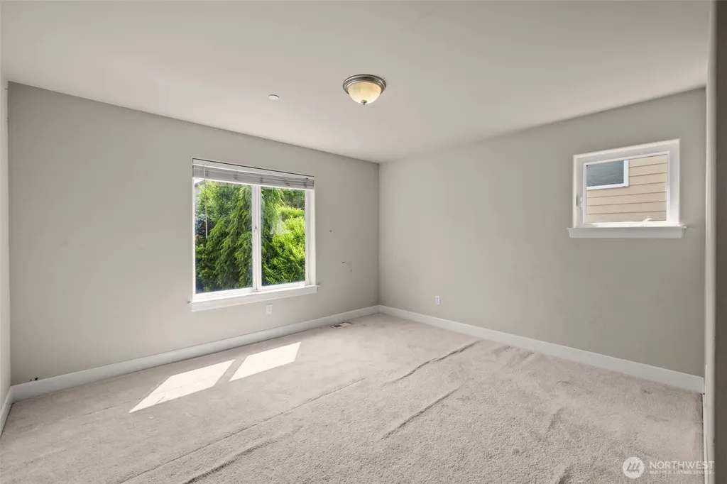4708 Smithers Avenue S Renton WA 98055