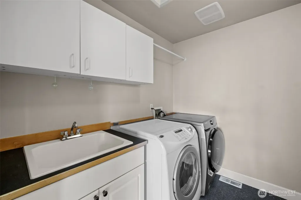 4708 Smithers Avenue S Renton WA 98055