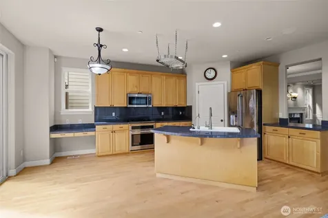 4708 Smithers Avenue S Renton WA 98055