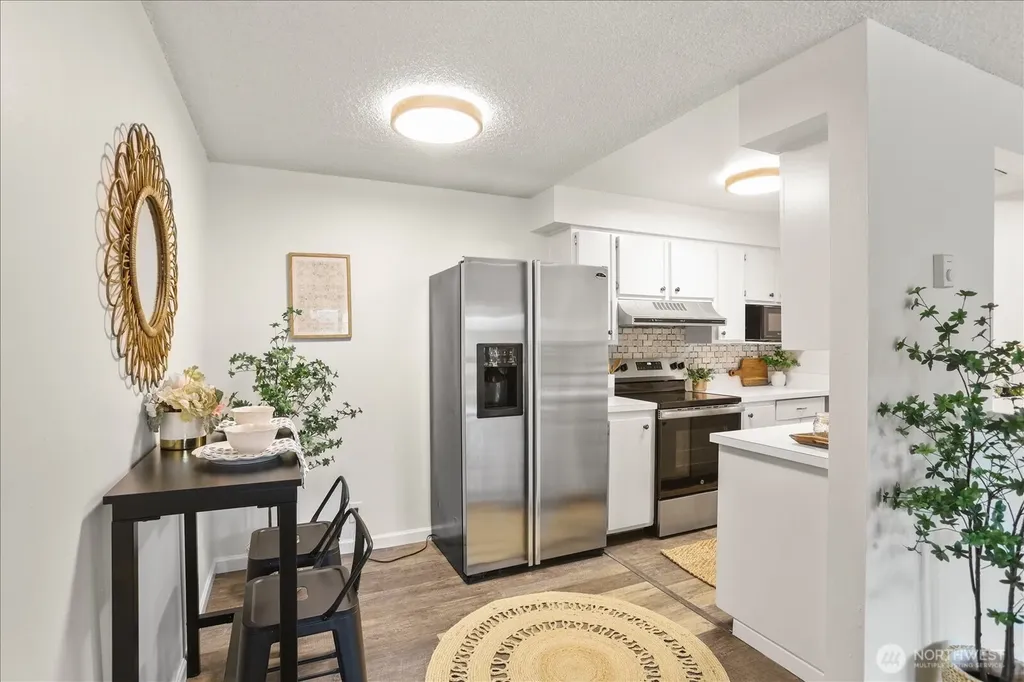 17110 NE 45th Street Redmond WA 98052