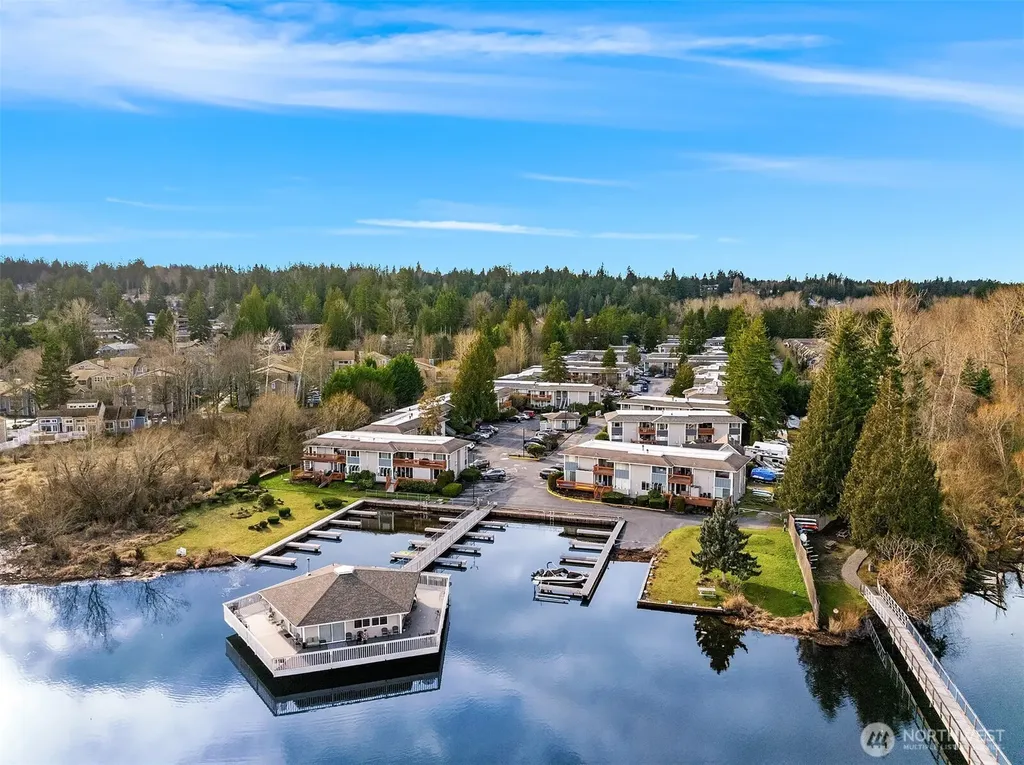 17110 NE 45th Street Redmond WA 98052