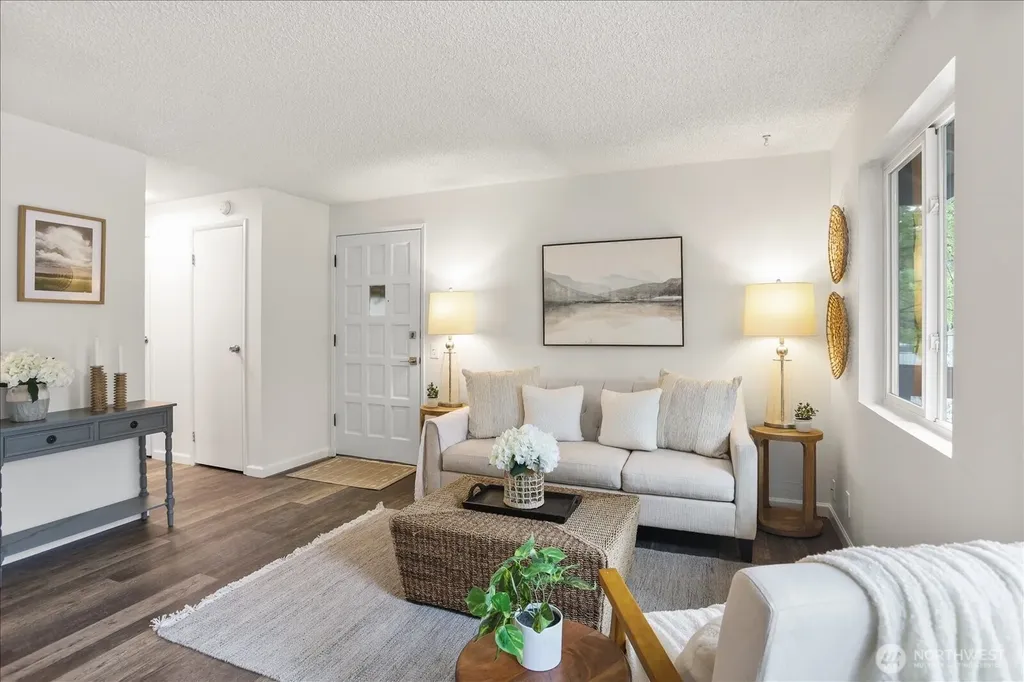 17110 NE 45th Street Redmond WA 98052