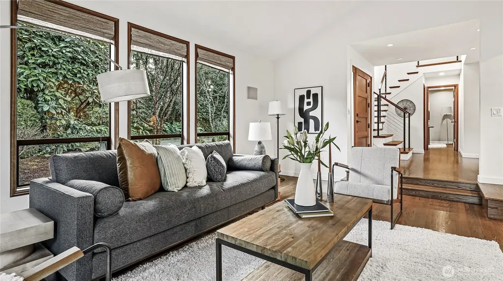 2234 108th Avenue SE Bellevue WA 98004