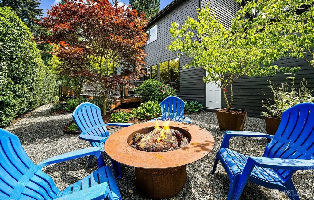 2234 108th Avenue SE Bellevue WA 98004