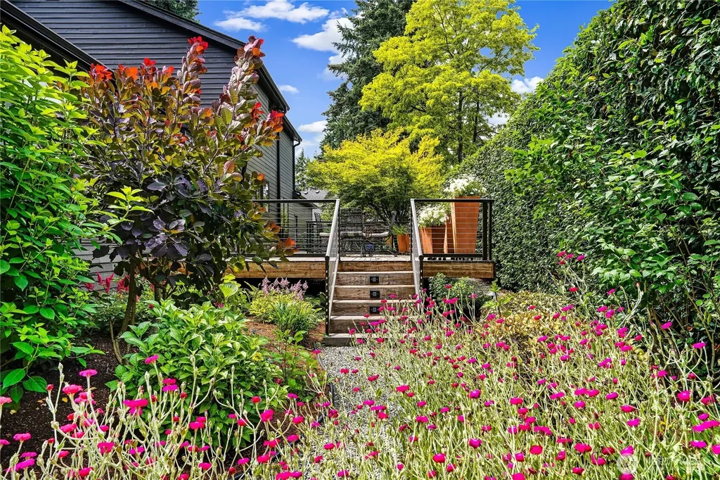 2234 108th Avenue SE Bellevue WA 98004