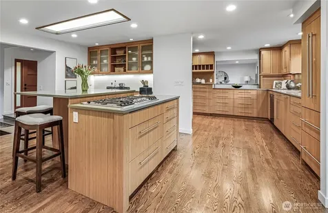 2234 108th Avenue SE Bellevue WA 98004