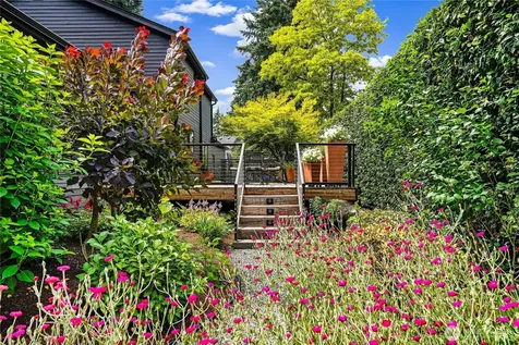 2234 108th Avenue SE Bellevue WA 98004