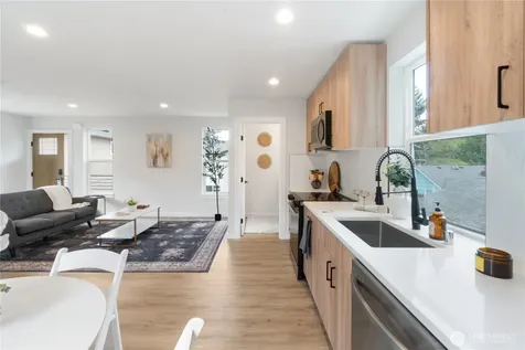 12531 25th Avenue NE Seattle WA 98125
