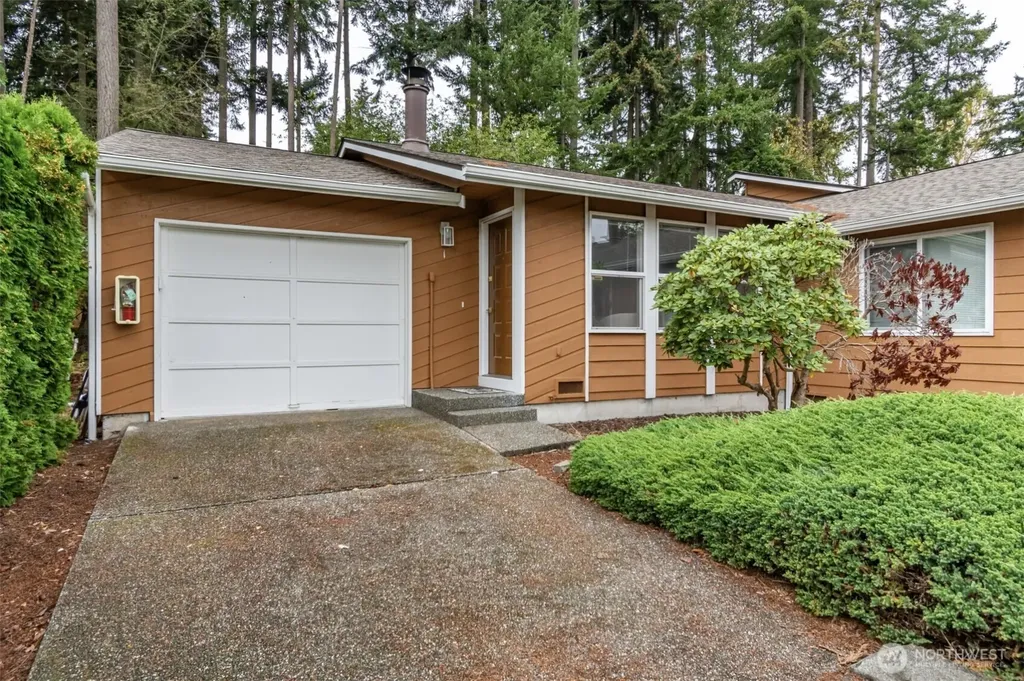 665 NW Atalanta Way Oak Harbor WA 98277