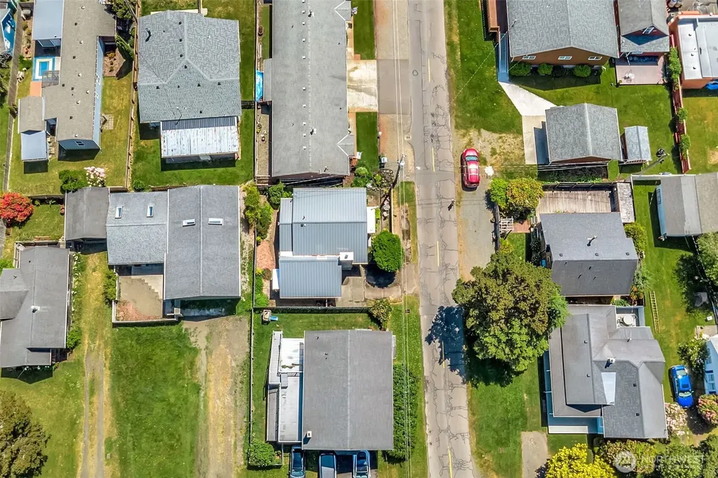 406 Oregon Avenue N Long Beach WA 98631