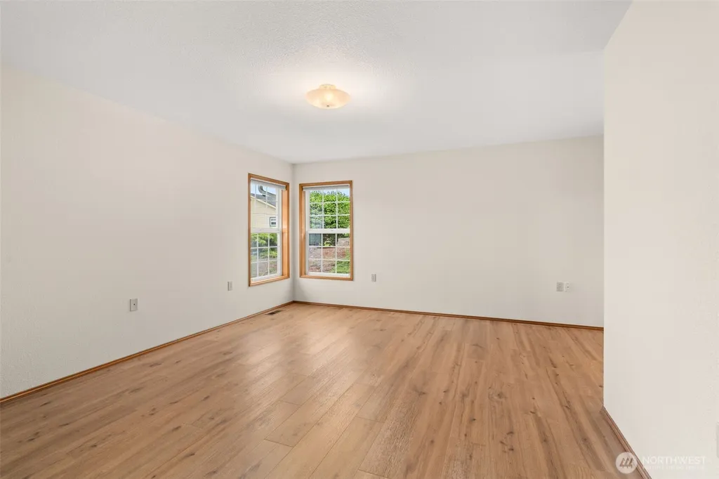 104 William Faulkner Drive Centralia WA 98531