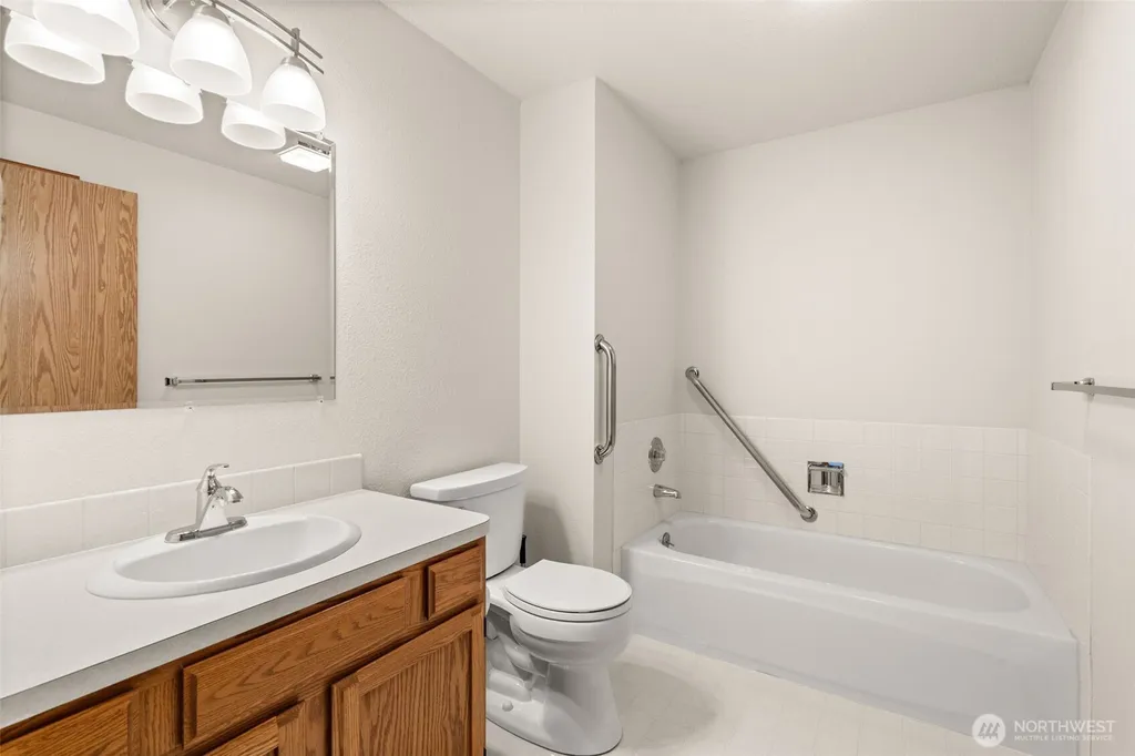 104 William Faulkner Drive Centralia WA 98531