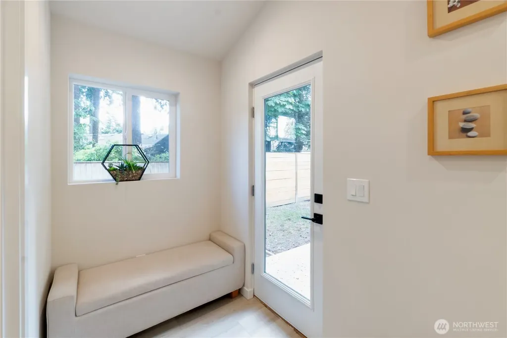 12531 25th Avenue NE Seattle WA 98125