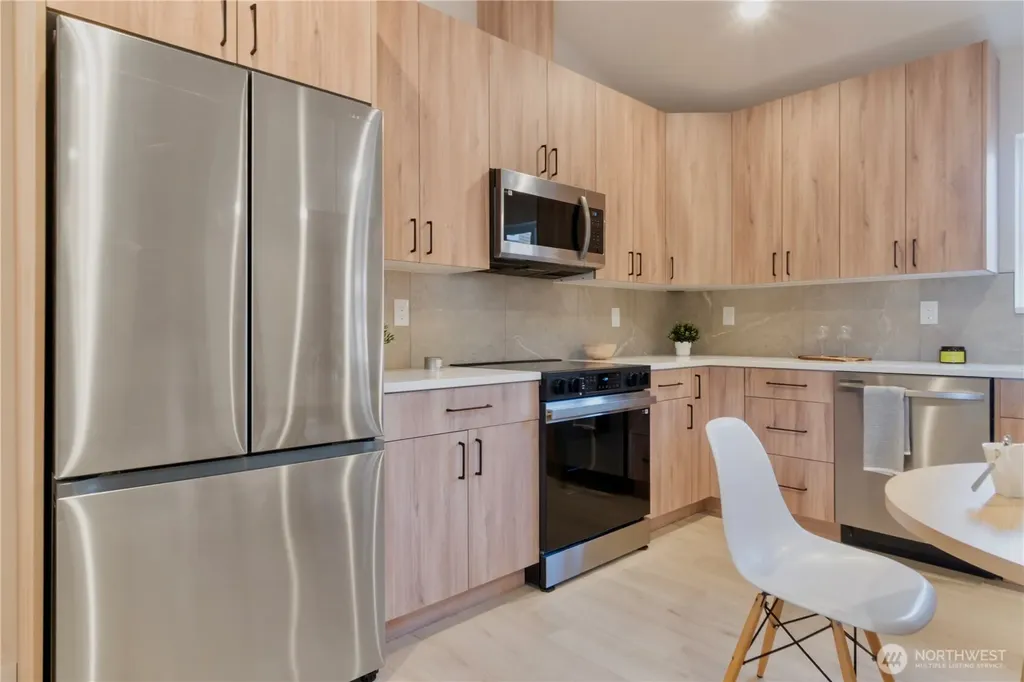 12531 25th Avenue NE Seattle WA 98125