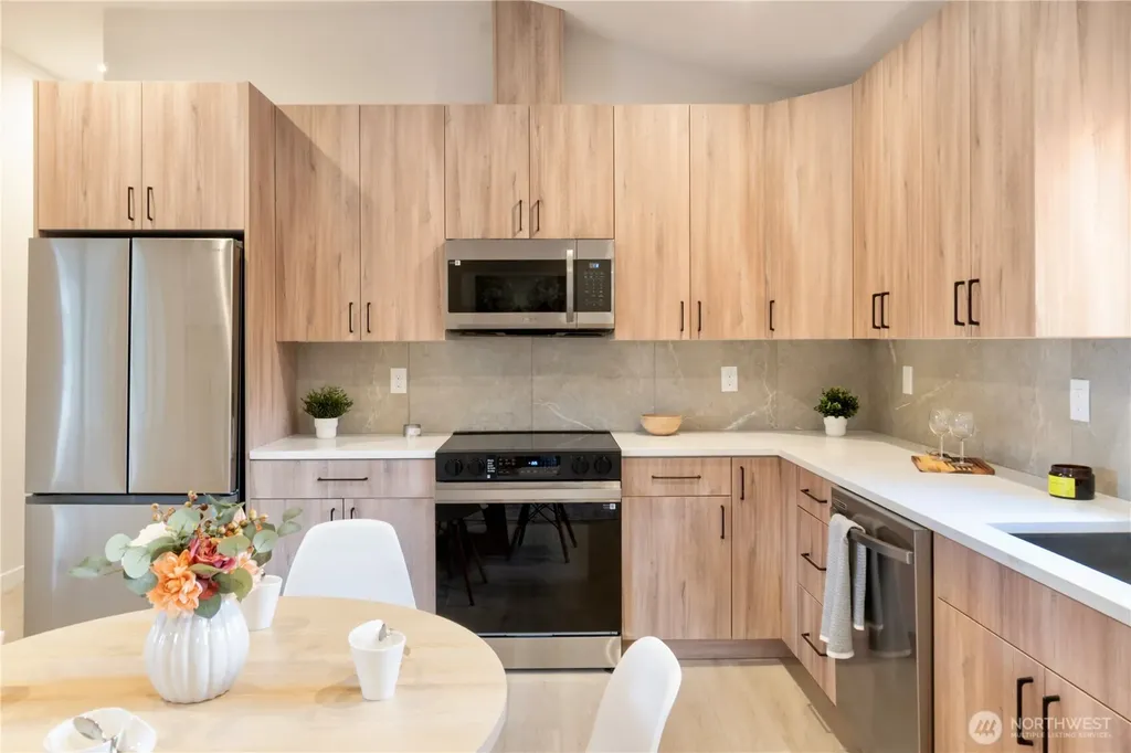 12531 25th Avenue NE Seattle WA 98125