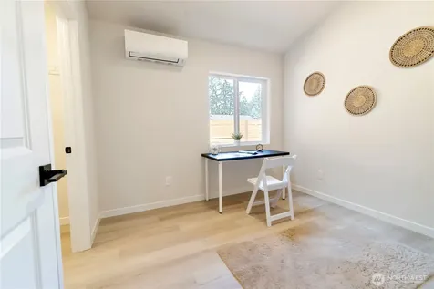 12531 25th Avenue NE Seattle WA 98125