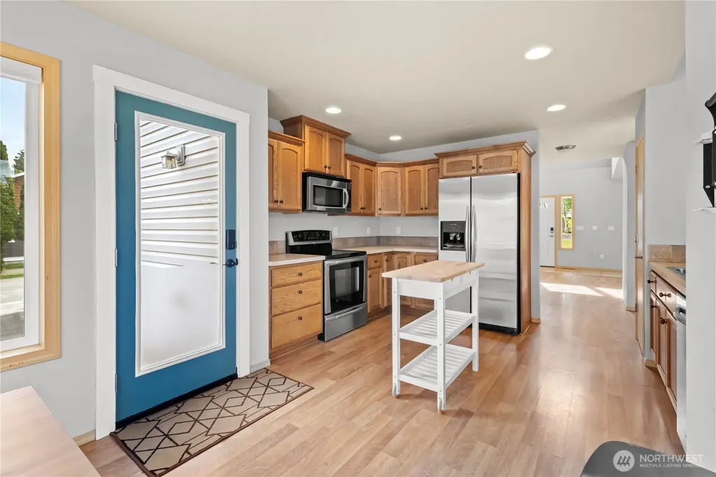 52 Morgan Drive Cathlamet WA 98612