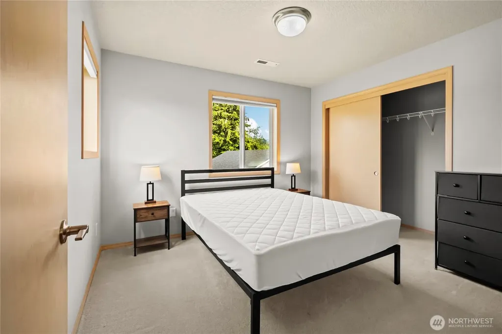 52 Morgan Drive Cathlamet WA 98612