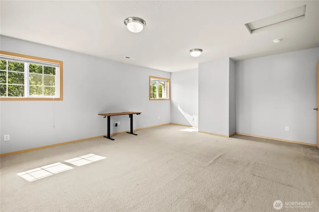 52 Morgan Drive Cathlamet WA 98612