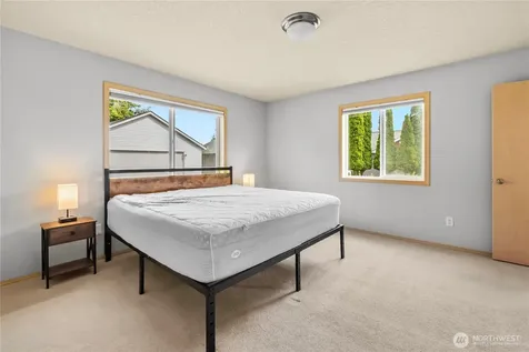 52 Morgan Drive Cathlamet WA 98612