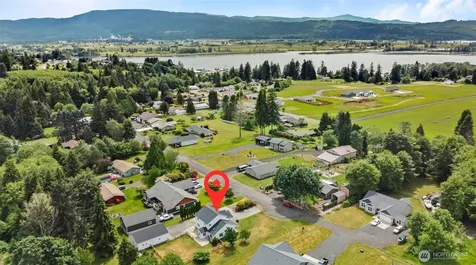 52 Morgan Drive Cathlamet WA 98612