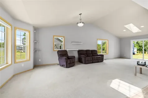 52 Morgan Drive Cathlamet WA 98612