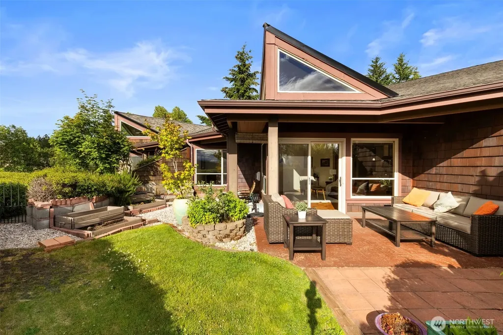 383 Romance Hill Road Belfair WA 98528