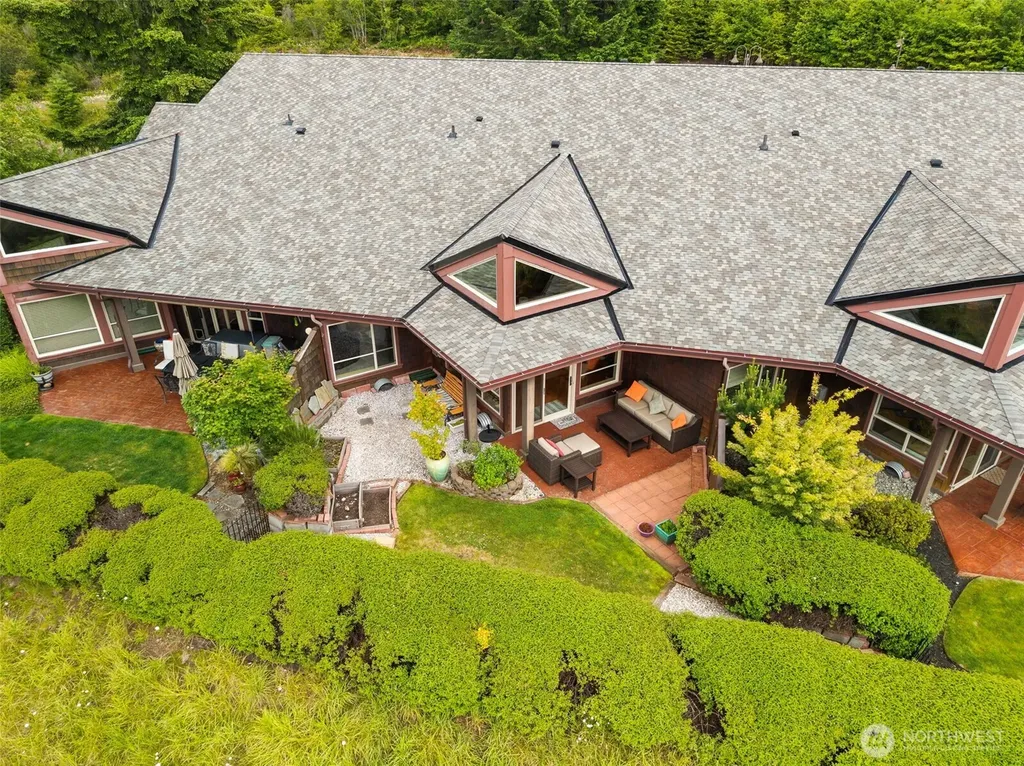 383 Romance Hill Road Belfair WA 98528