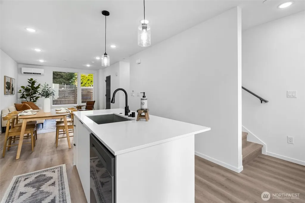 12512 35th Avenue NE Seattle WA 98125