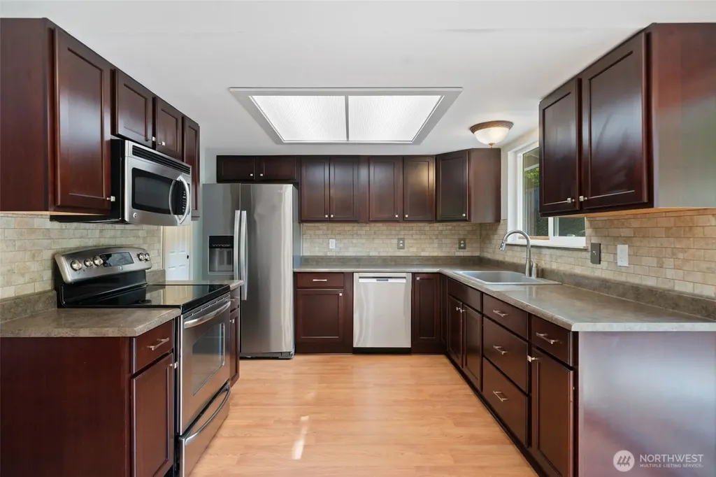 9435 Echo Valley Road NW Bremerton WA 98312