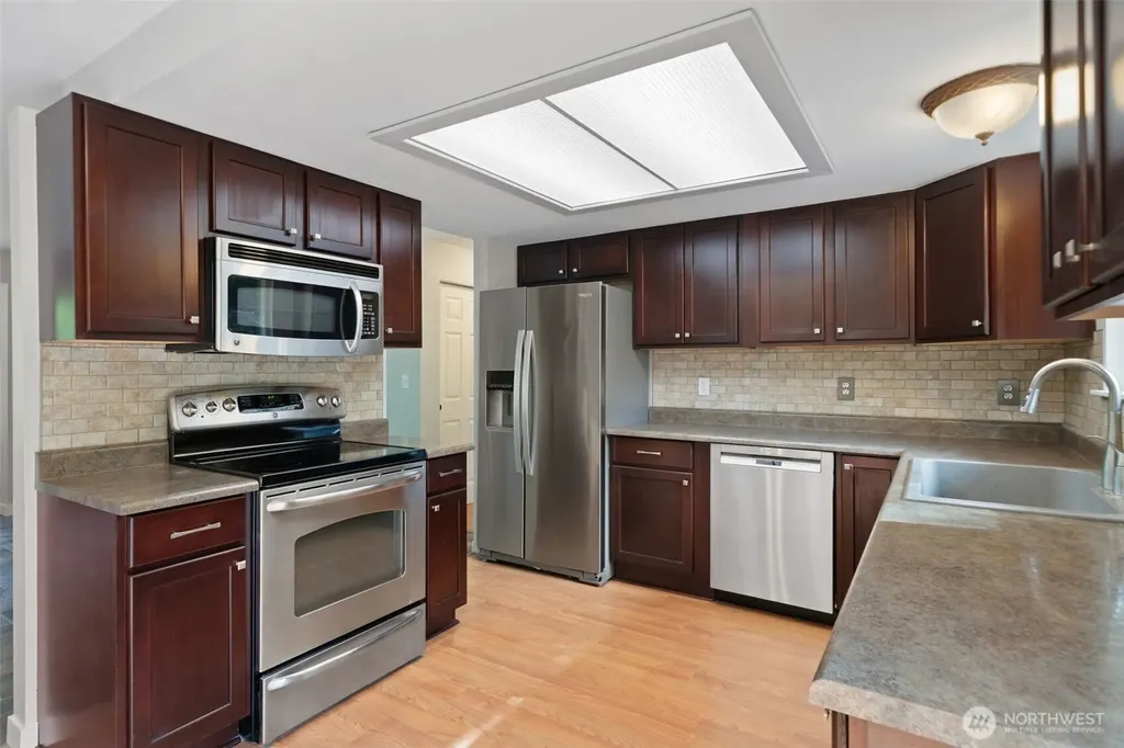9435 Echo Valley Road NW Bremerton WA 98312