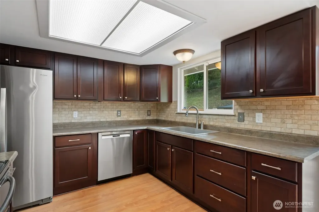 9435 Echo Valley Road NW Bremerton WA 98312