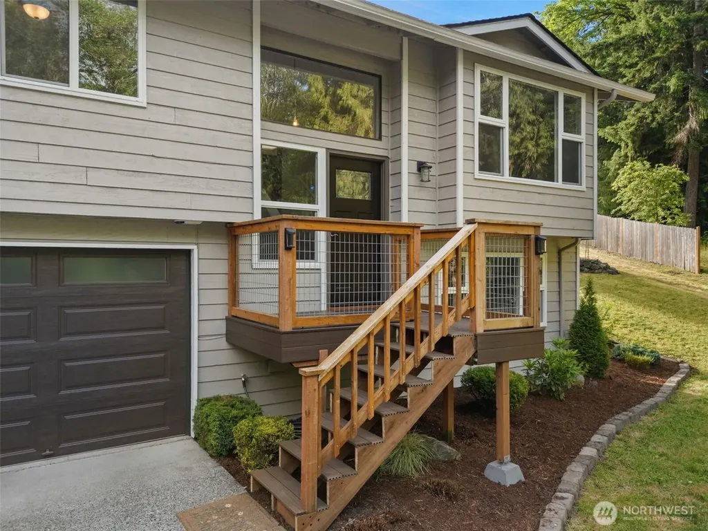 9435 Echo Valley Road NW Bremerton WA 98312