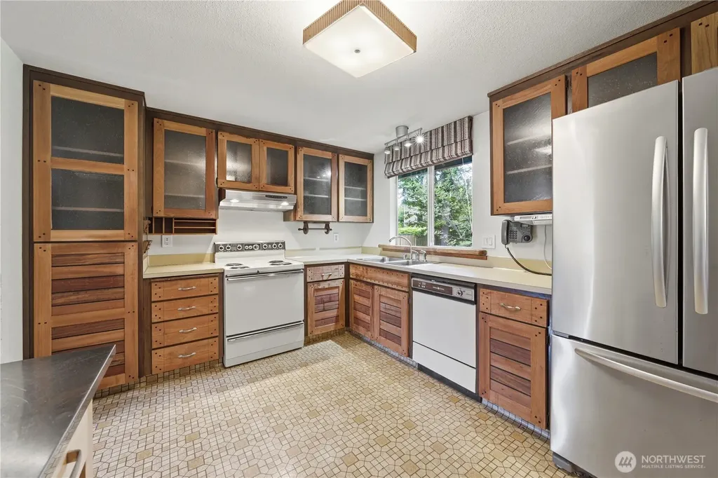 14610 SE 198th Street Renton WA 98058