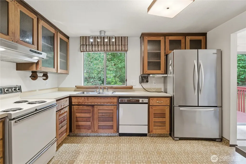14610 SE 198th Street Renton WA 98058