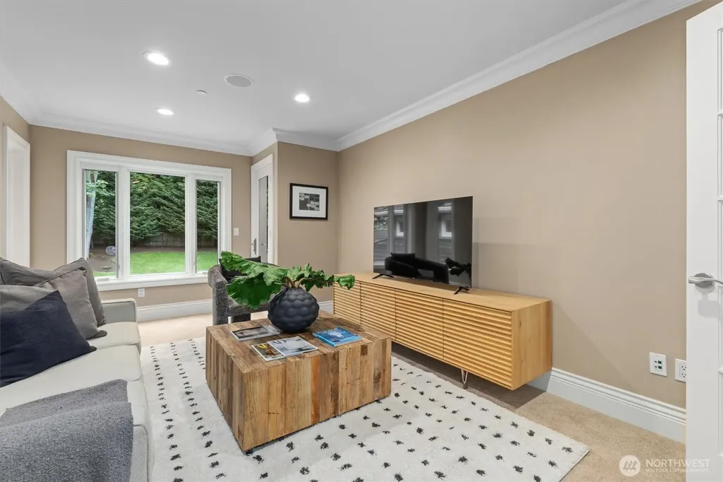 6434 E Mercer Way Mercer Island WA 98040