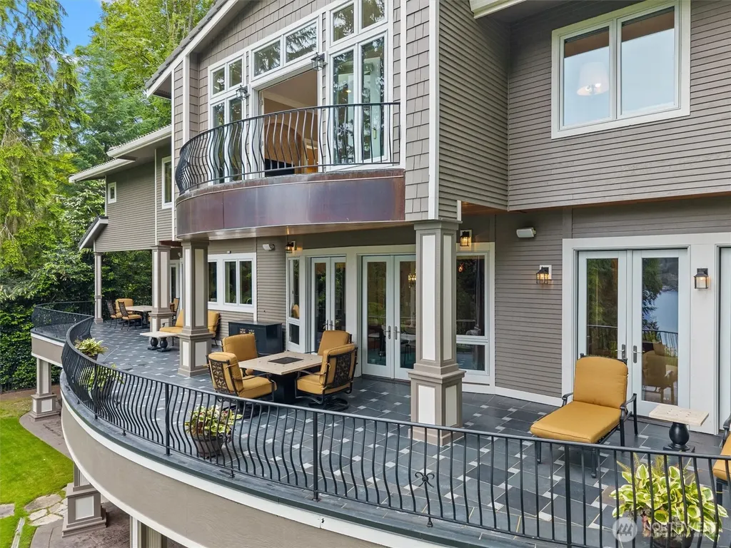 6434 E Mercer Way Mercer Island WA 98040