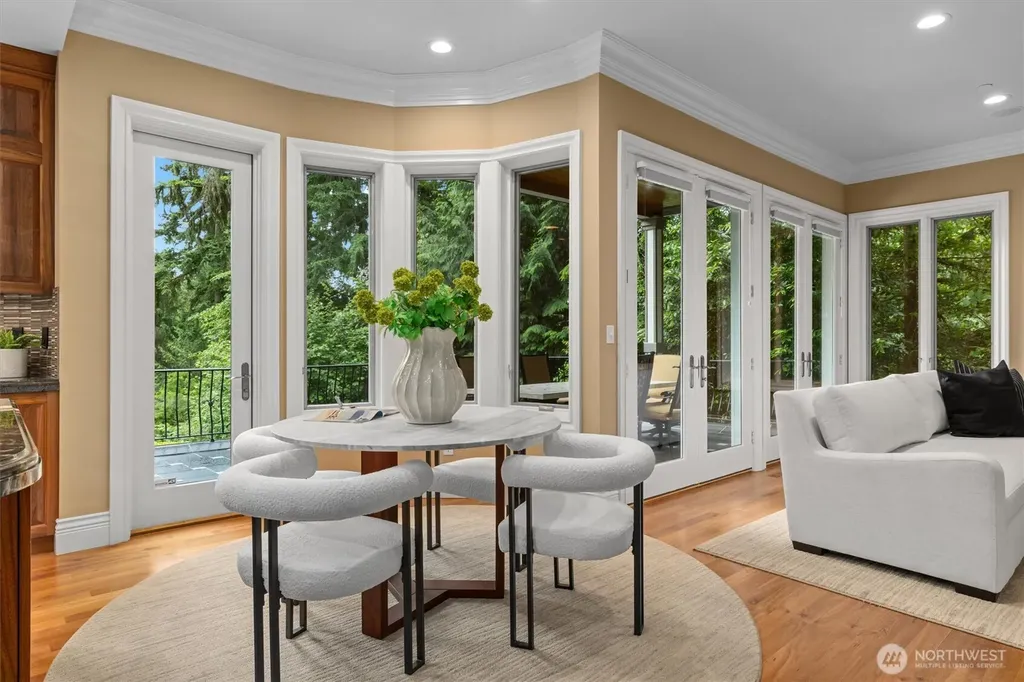 6434 E Mercer Way Mercer Island WA 98040