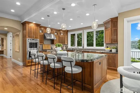 6434 E Mercer Way Mercer Island WA 98040