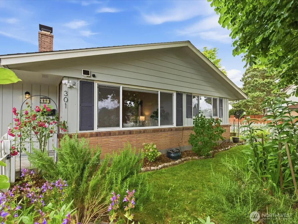 301 W Plum Street Centralia WA 98531