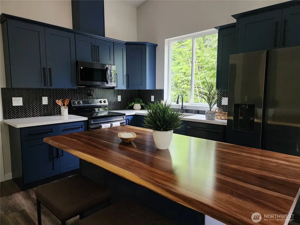 18702 Rampart Lane SE Yelm WA 98597