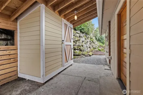 3912 S Findlay Street Seattle WA 98118
