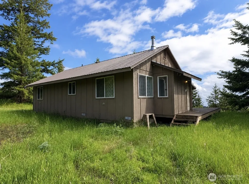5 Brugh Road Oroville WA 98844