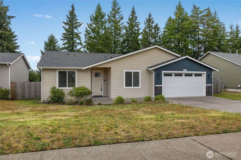 701 Myers Street SE Rainier WA 98576