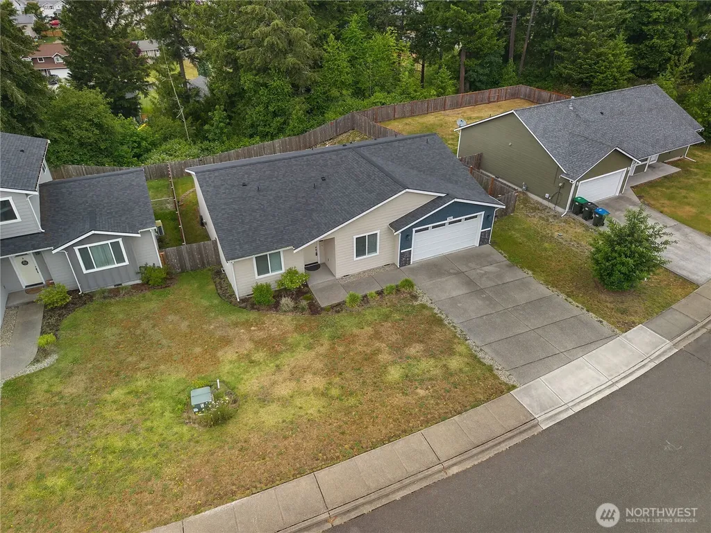 701 Myers Street SE Rainier WA 98576